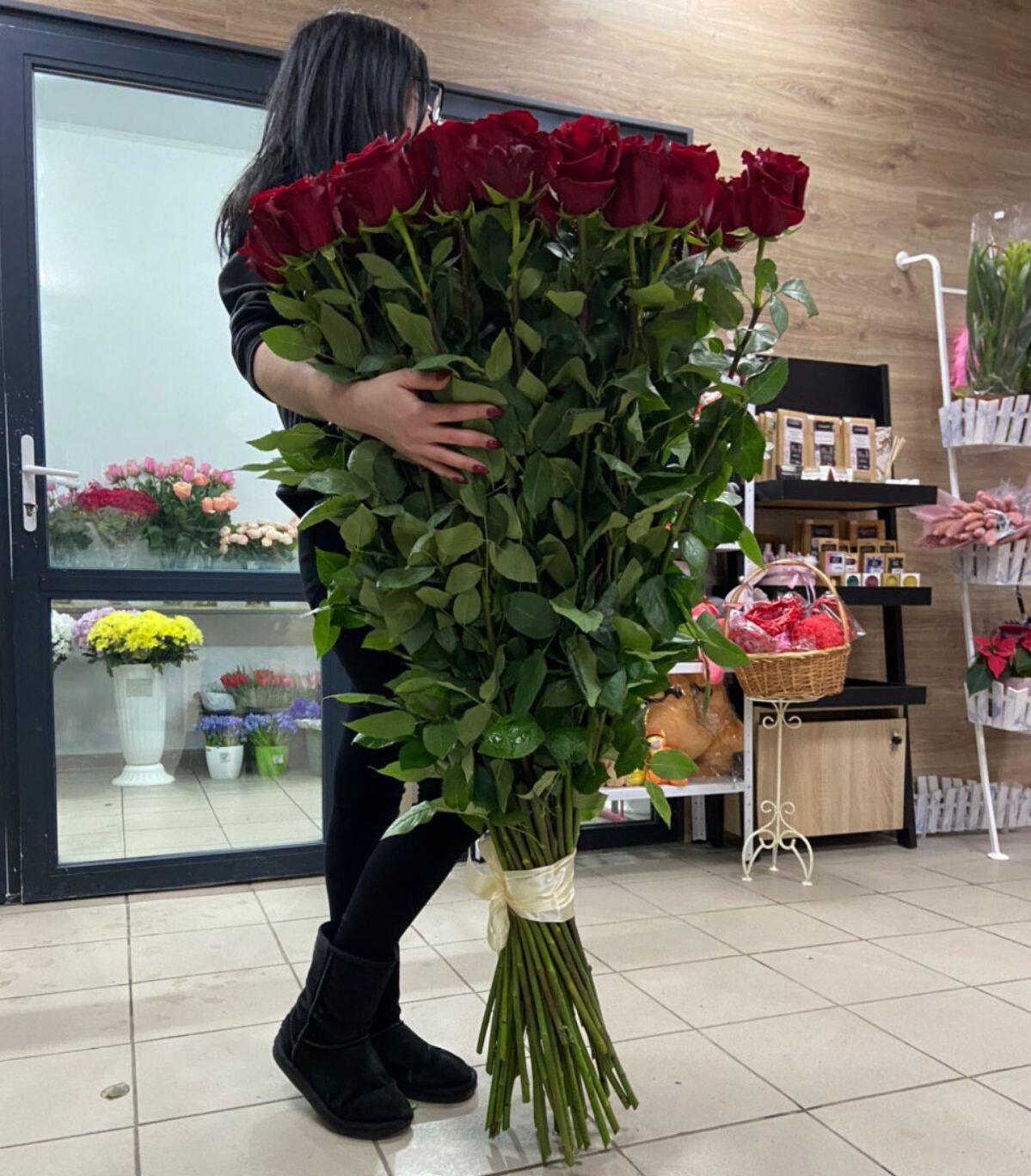 Розы гиганты 1.5 метра